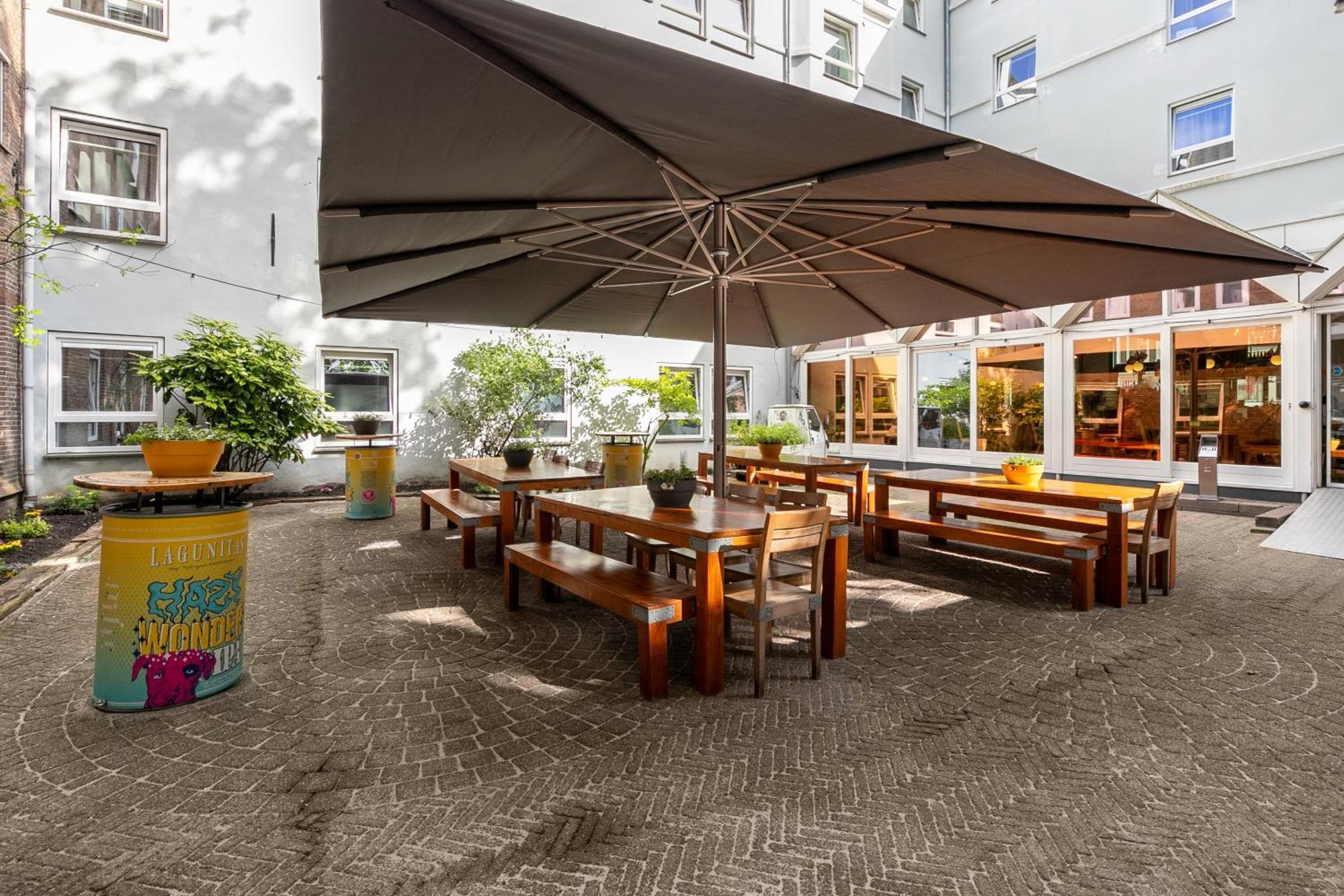 Hans Brinker Hostel Amsterdam Exterior photo